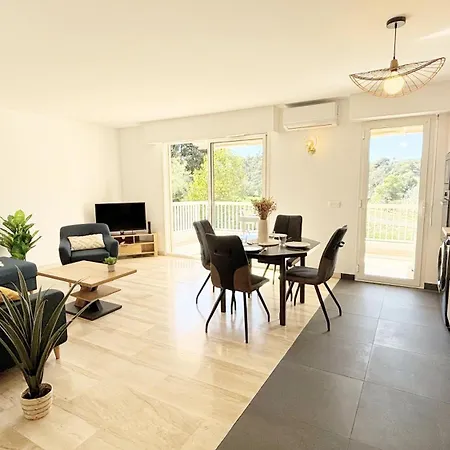 Avec Piscines, Golf Barbossi - Palmazur * Mandelieu